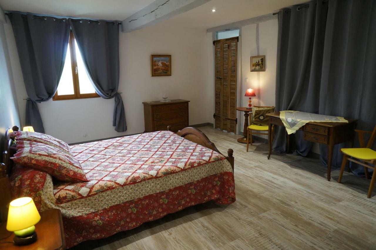 Arie - Chez Joelle Et Michel Hotel Demu Bagian luar foto